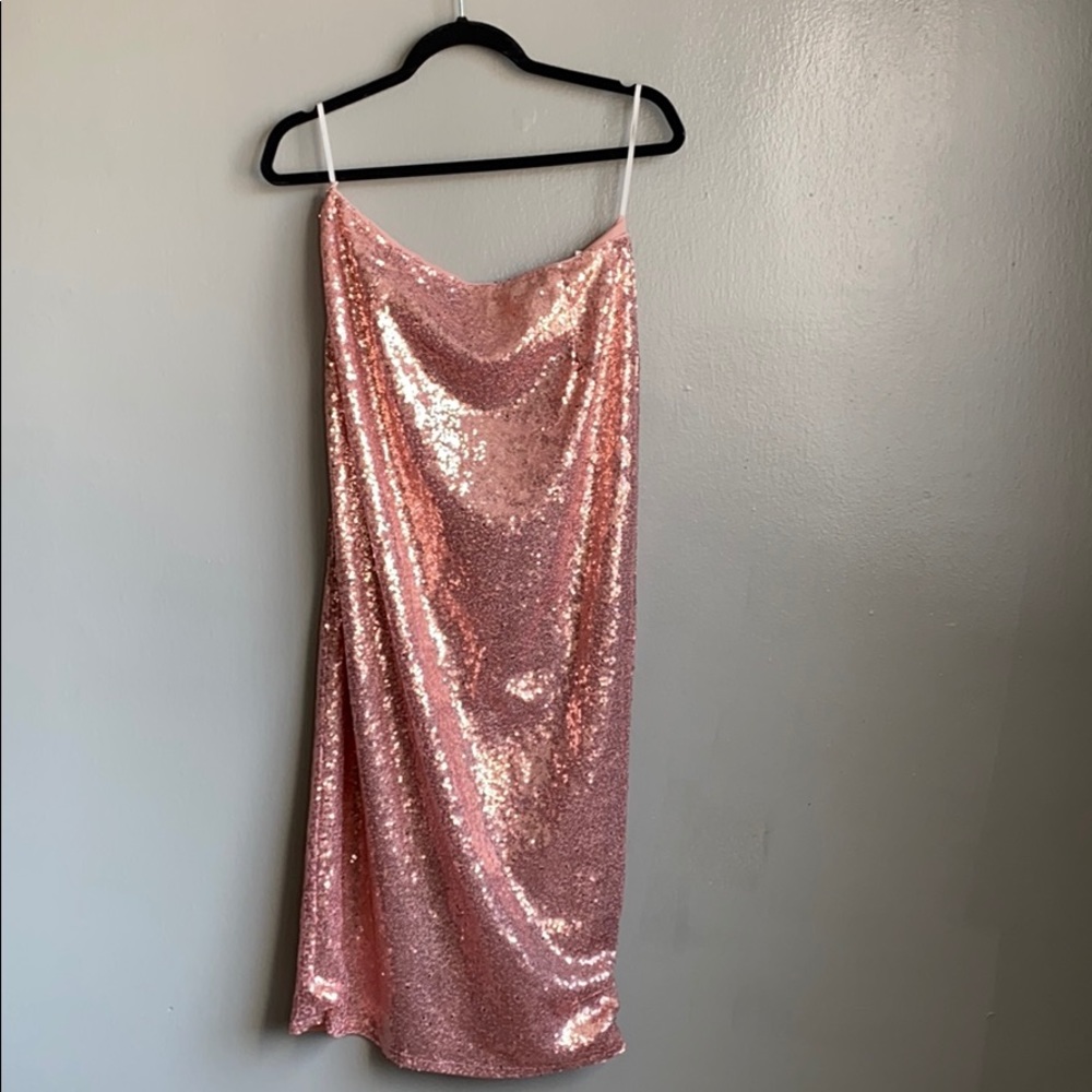 Strapless dress